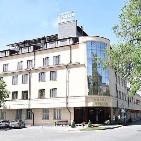 Artsakh Hotel Ереван Екстериор снимка